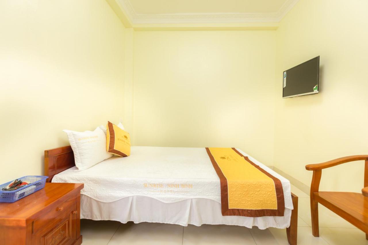 SPOT ON 861 Sunrise Hotel Ninh Binh Exterior foto